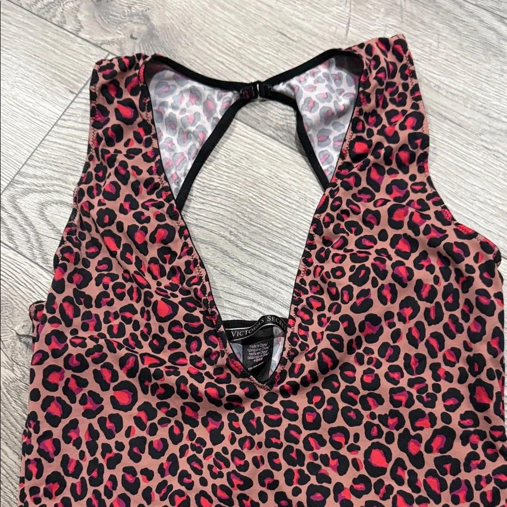 Victoria’s‎ Secret Leopard Print Bodysuit Size XS - Picture 2 of 5